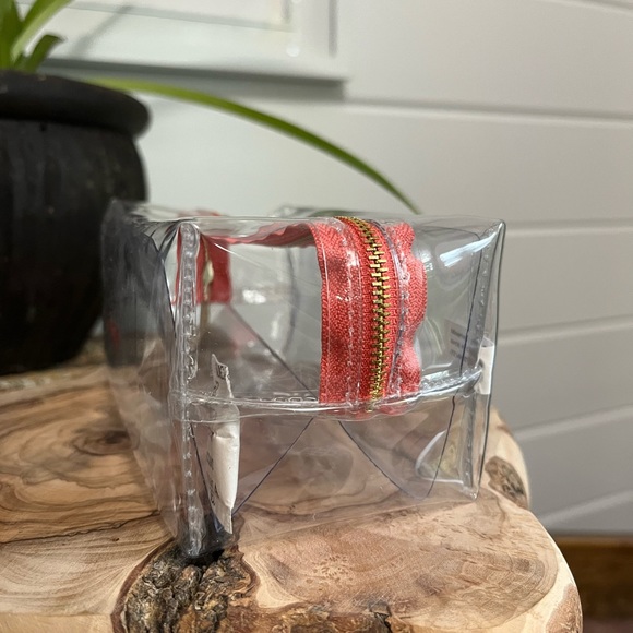 EVER Make-up Case, clear, gold zipper & coral pink, NWOT - Picture 4 of 7